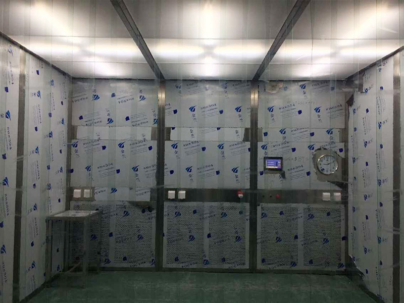 安徽**药业有限公司PLC负压称量室设备验收现场