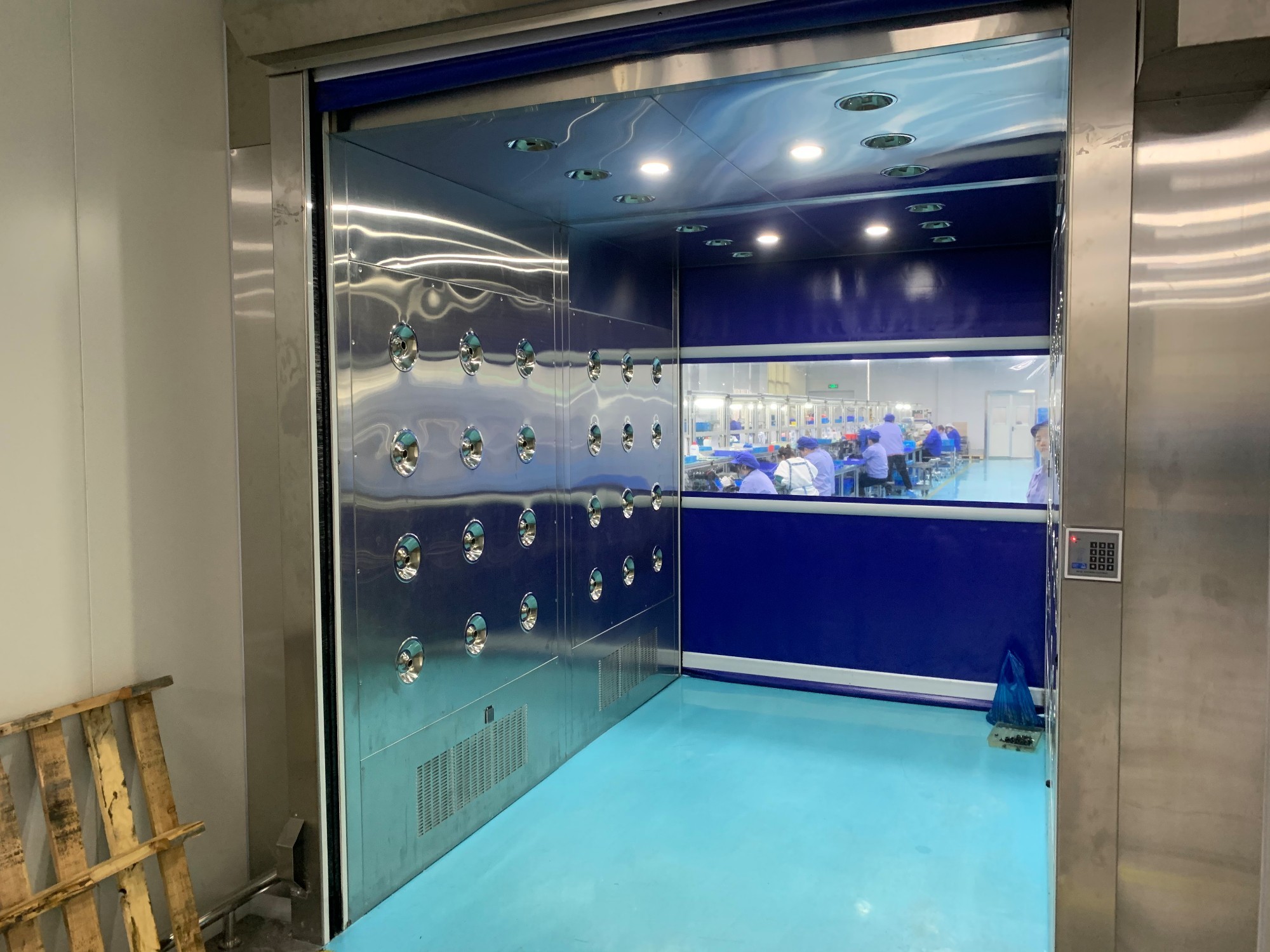 1747717121120972.jpg 02.jpg